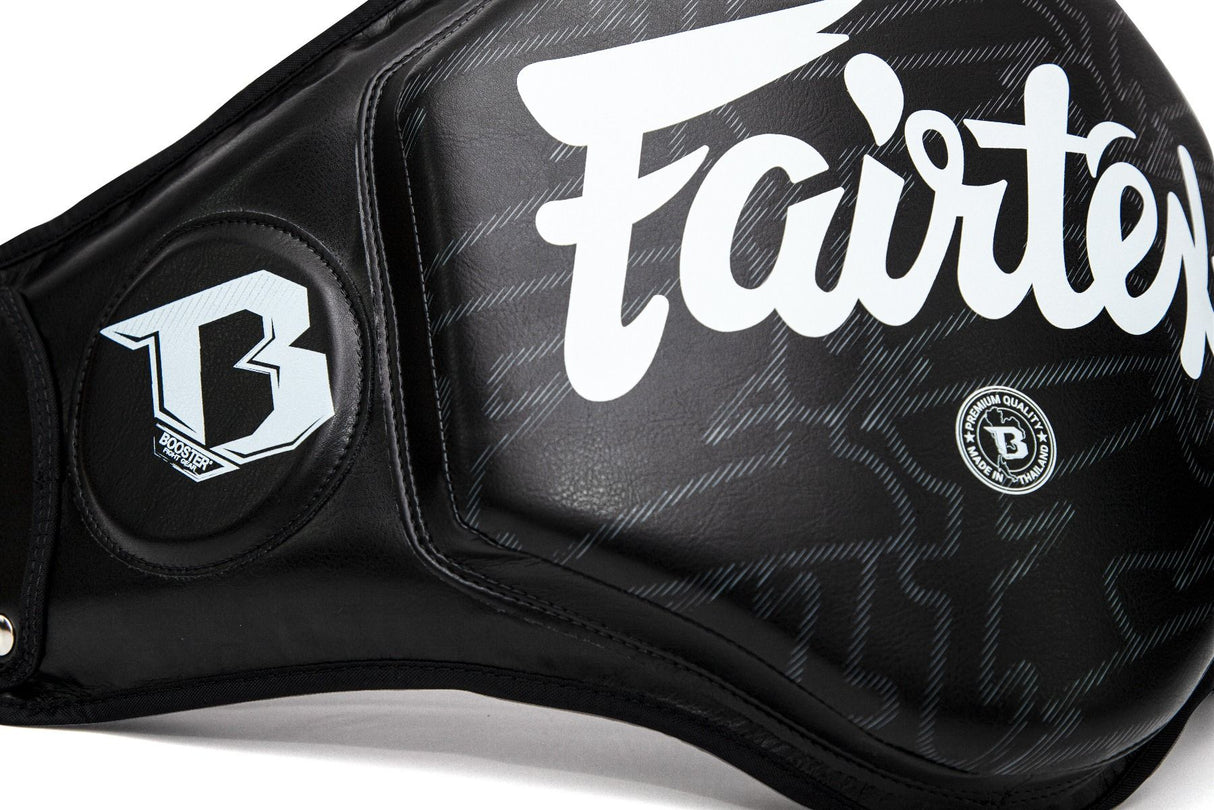 Booster x Fairtex lapa na tělo pro trenéry, černá/bílá, FXB-BP-BK