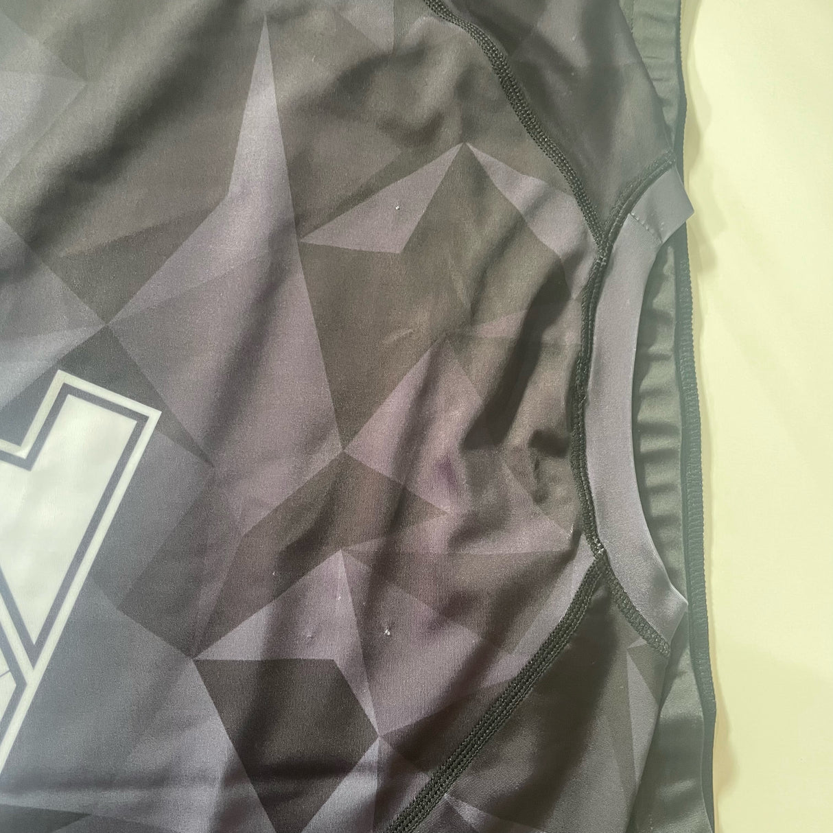 POŠKOZENÉ: Rashguard Top Ten Prism, 14151-9